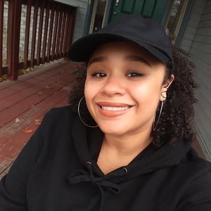 Meet your Posher, Brandi